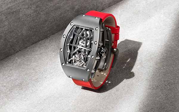 理查德米勒腕表磕碰了原因是啥（高級腕表保養(yǎng)與防護(hù)指南）