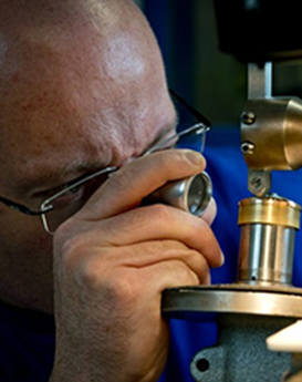 諾亞·布朗-鄭州理查德米勒維修服務中心制表師